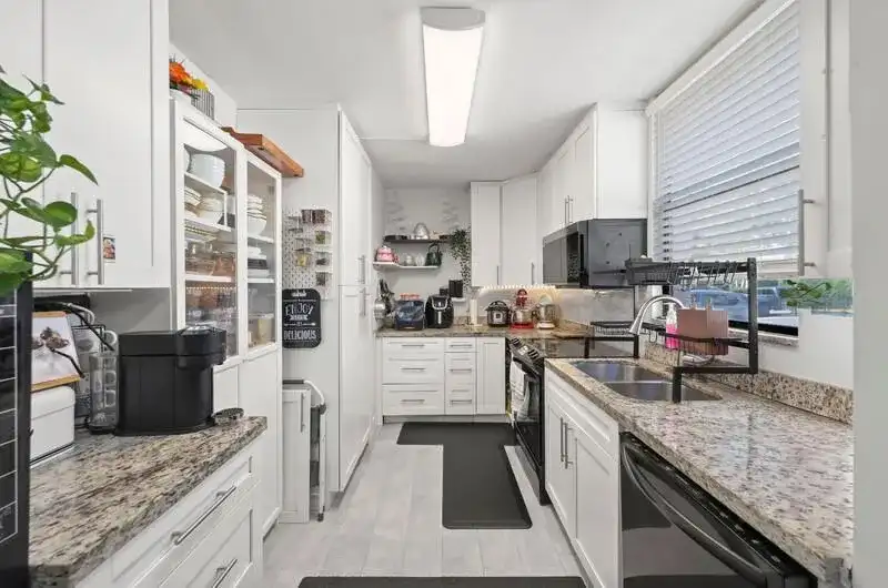 8421 Forest Hills Drive # 104, Coral Springs FL 33065