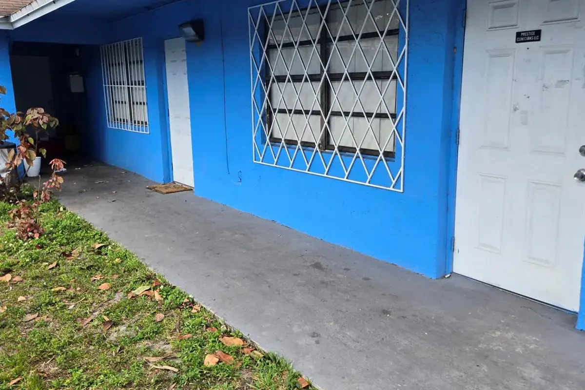 245 NW 27th Avenue, Fort Lauderdale FL 33311