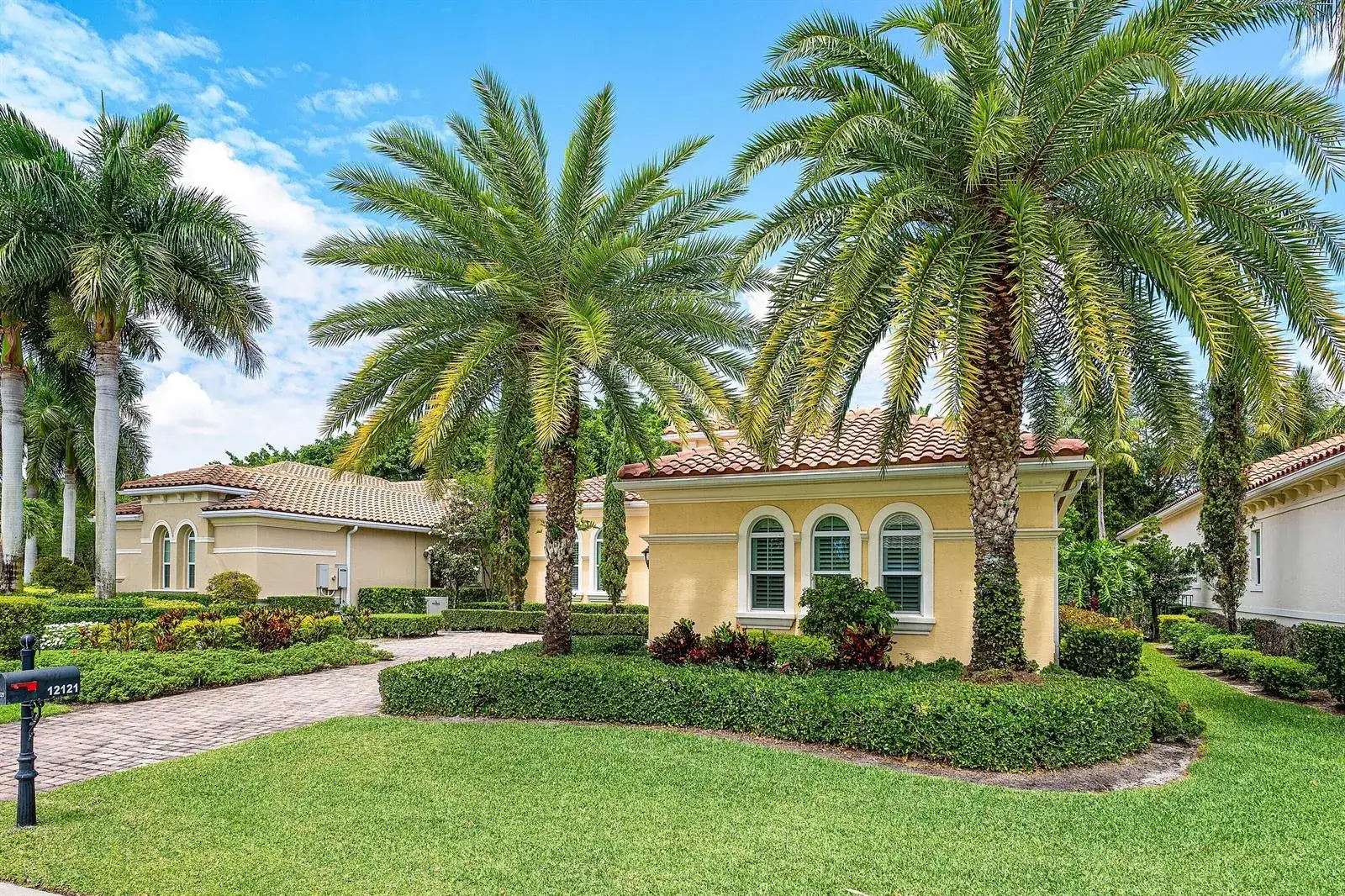 12121 Sunnydale Drive, Wellington FL 33414 photo 2