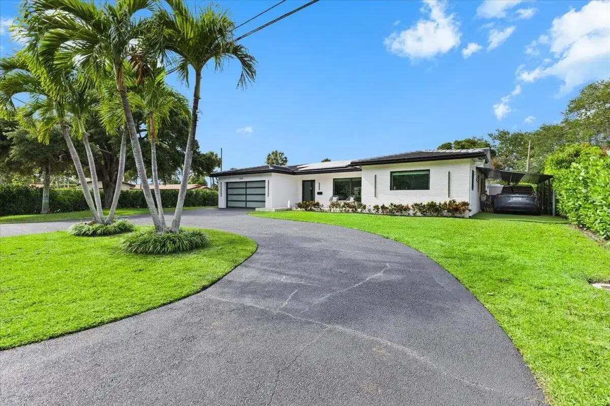 1049 W Palmetto Park Road, Boca Raton FL 33486 photo 3