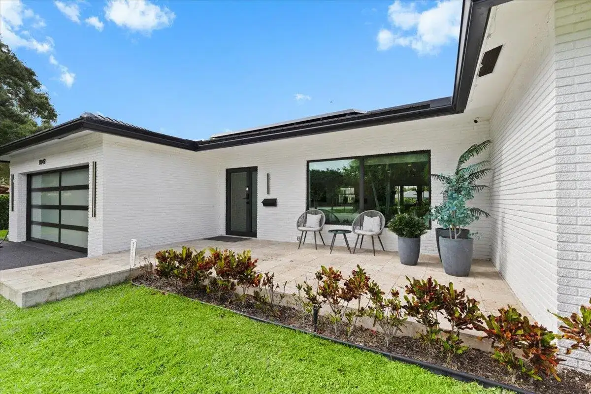 1049 W Palmetto Park Road, Boca Raton FL 33486 photo 4