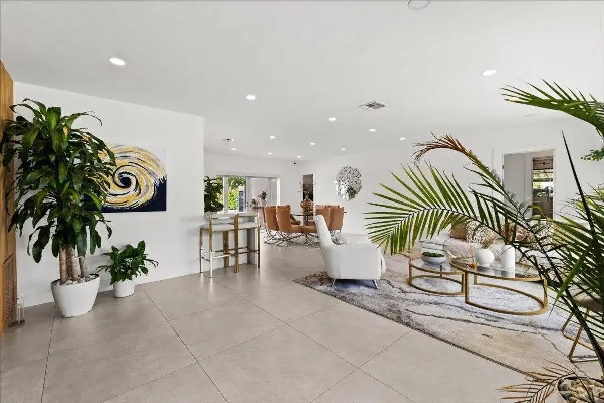 1049 W Palmetto Park Road, Boca Raton FL 33486 photo 5