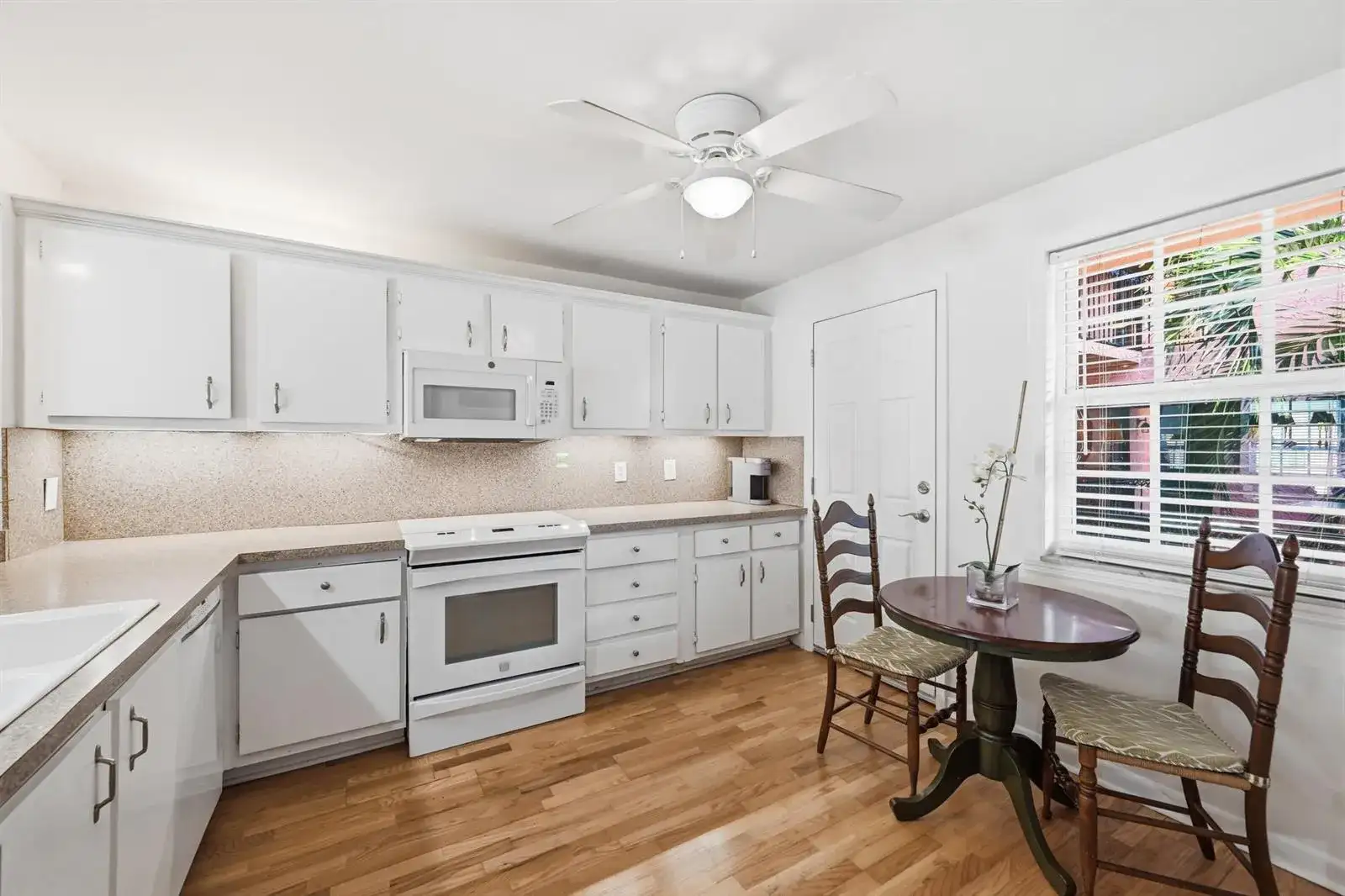 670 Tennis Club Drive # 303, Fort Lauderdale FL 33311 photo 3