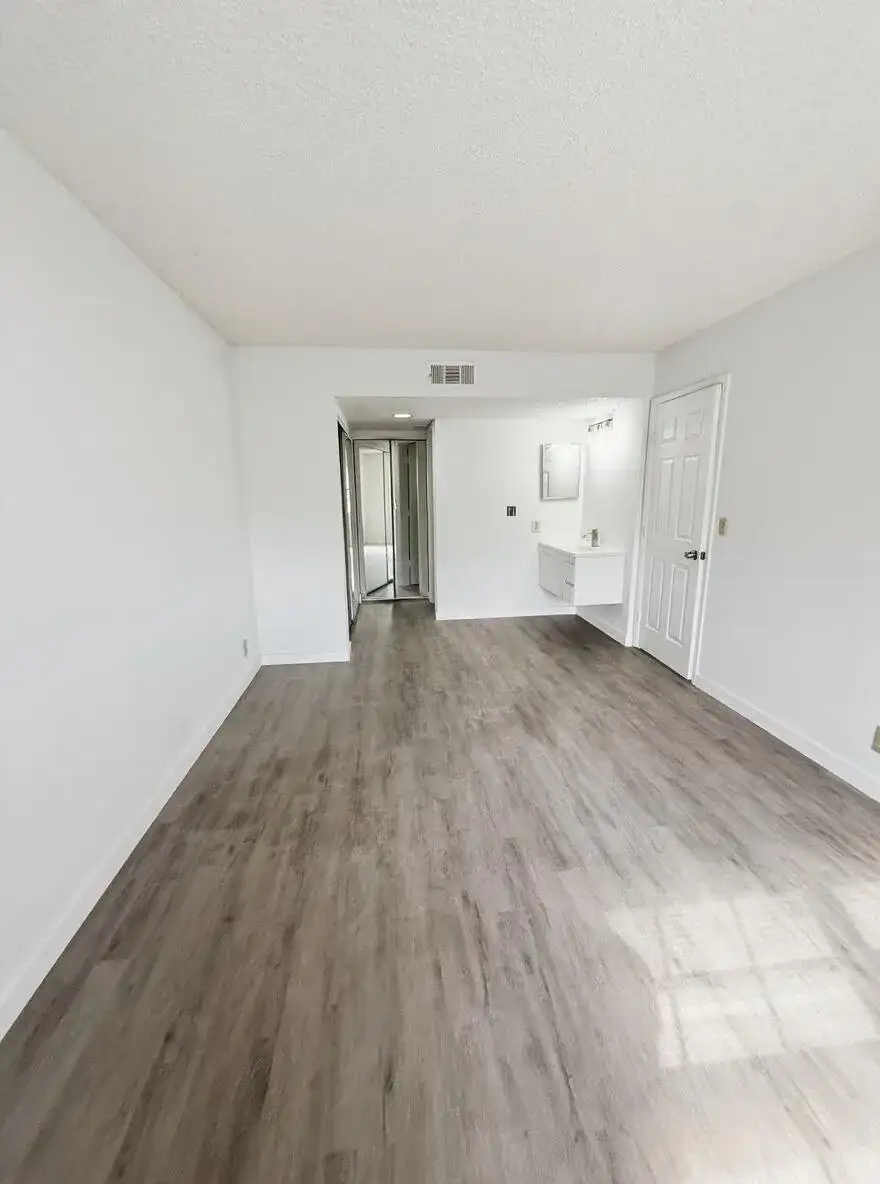 1516 SE Royal Green Circle # 202, Port St. Lucie FL 34952 photo 5