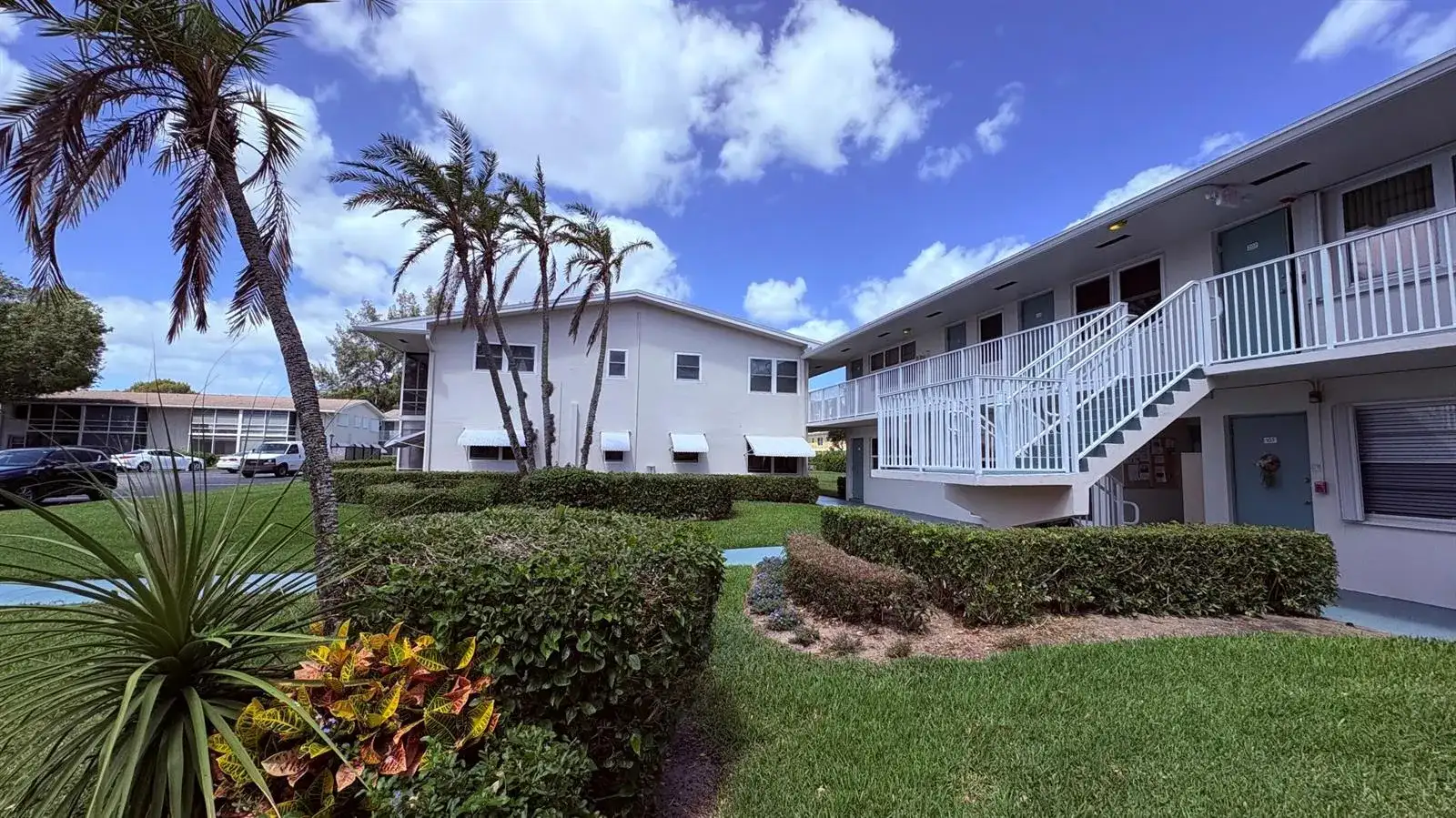 200 Horizon W # 102, Boynton Beach FL 33435 photo 2