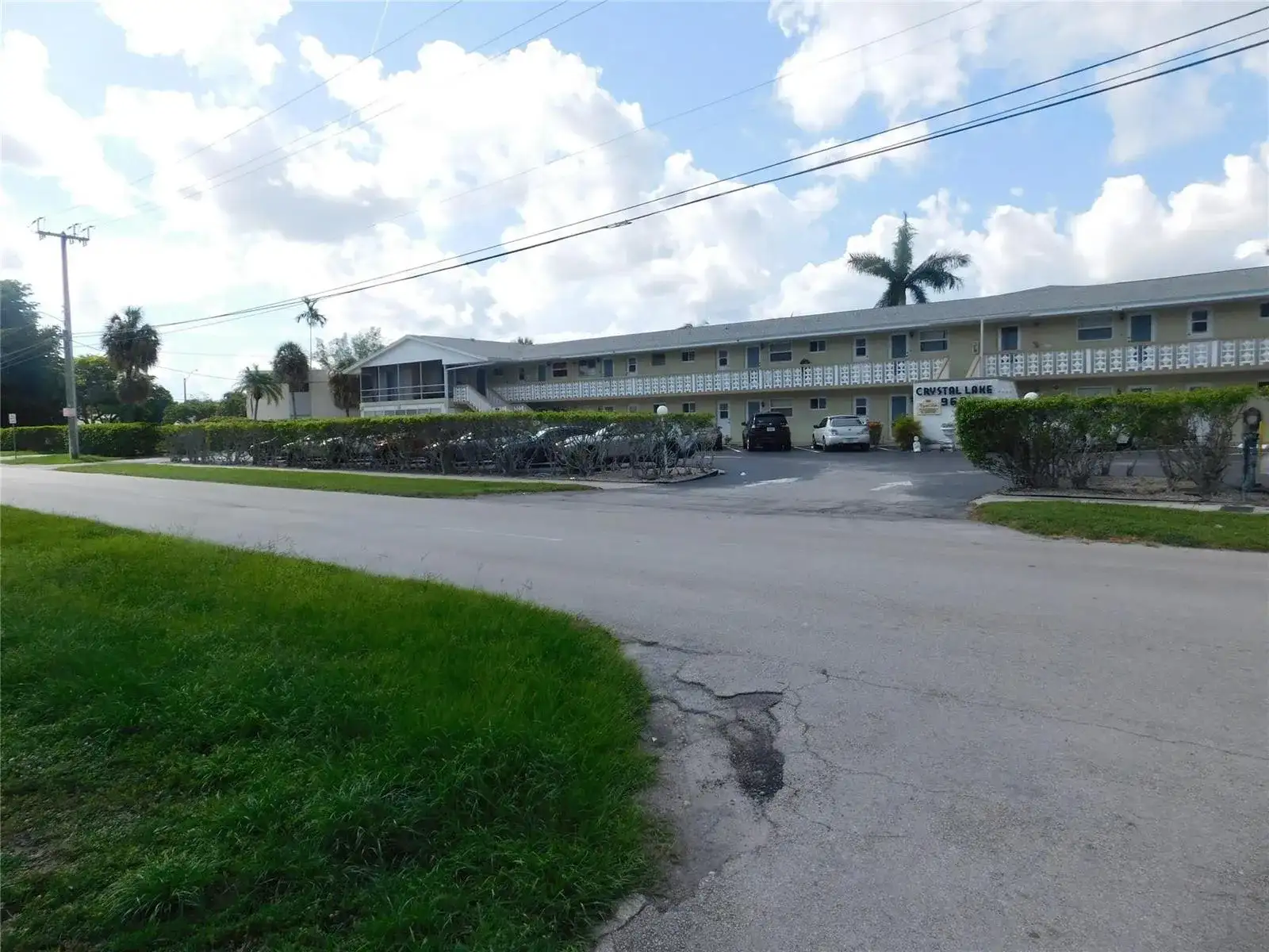 960 Crystal Lake Drive # 201, Deerfield Beach FL 33064 photo 2