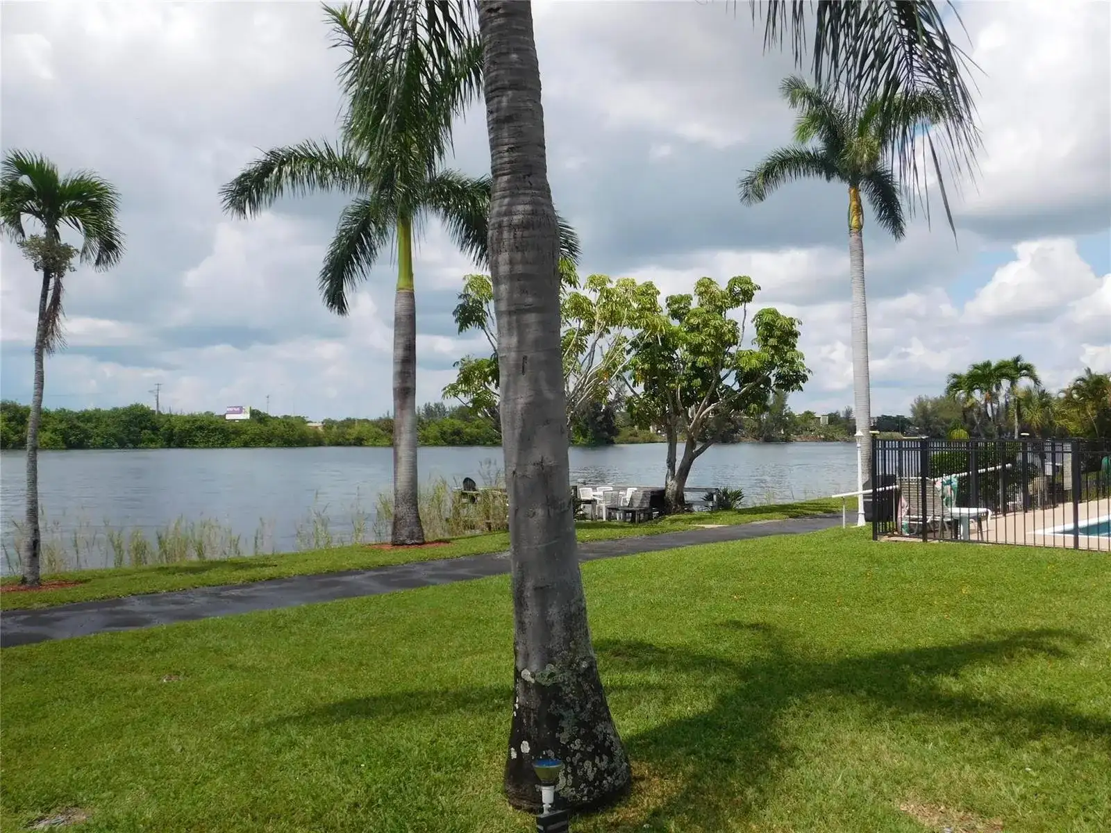 960 Crystal Lake Drive # 201, Deerfield Beach FL 33064 photo 3