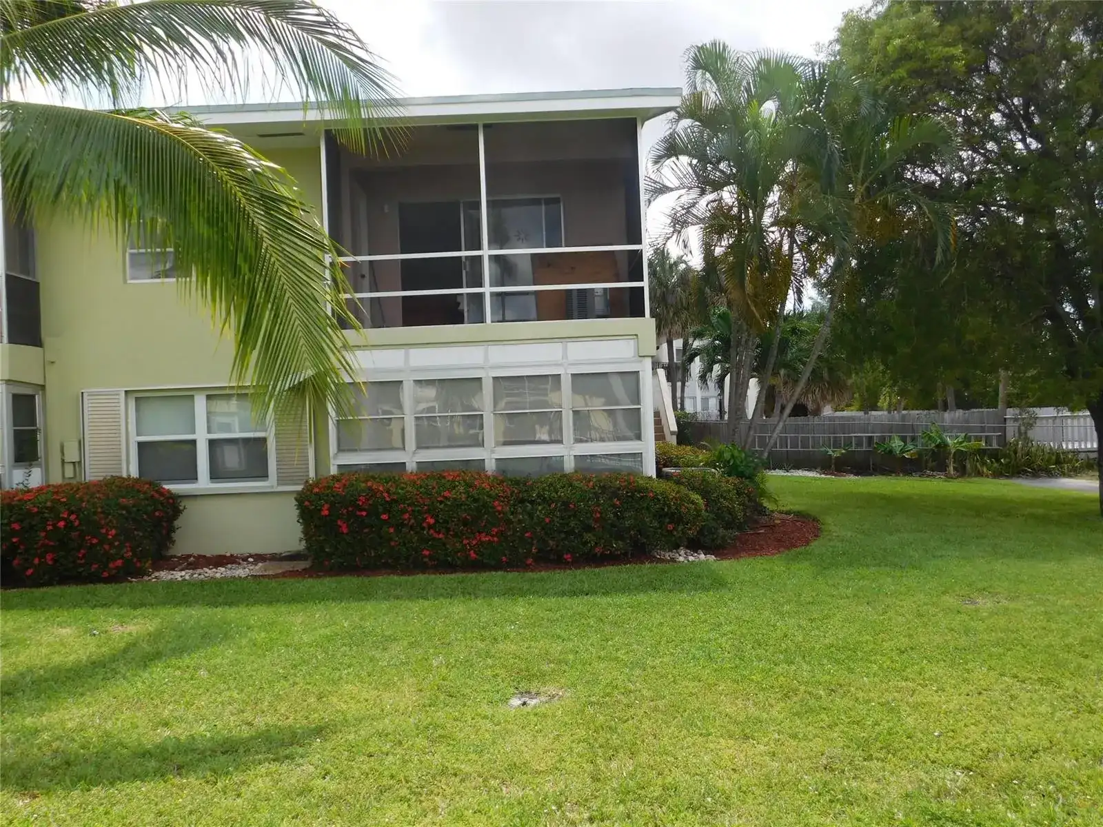 960 Crystal Lake Drive # 201, Deerfield Beach FL 33064 photo 4