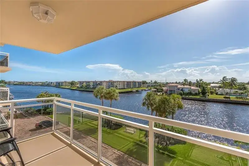 1160 Hillsboro Mile # 305, Hillsboro Beach FL 33062 photo 3