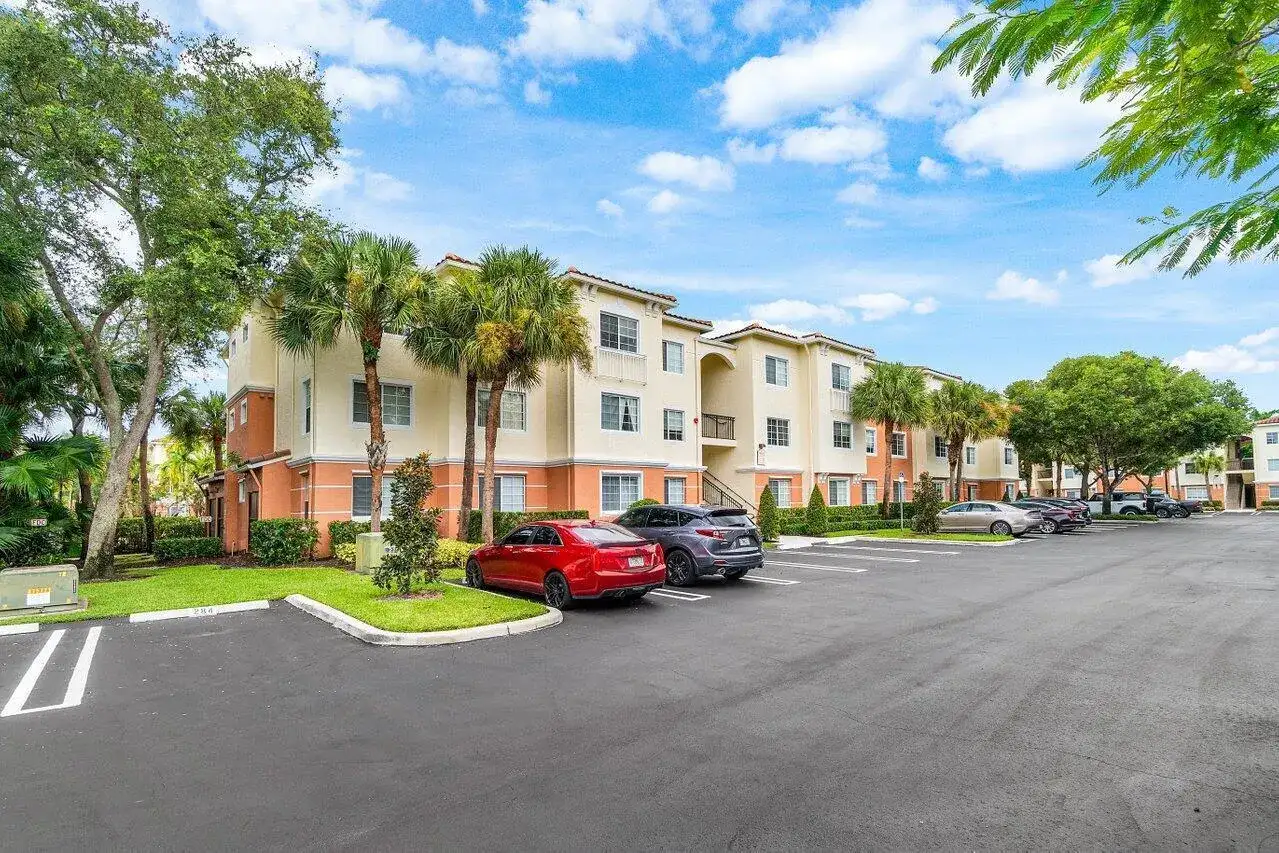 9849 Baywinds Drive # 8304, West Palm Beach FL 33411 photo 3
