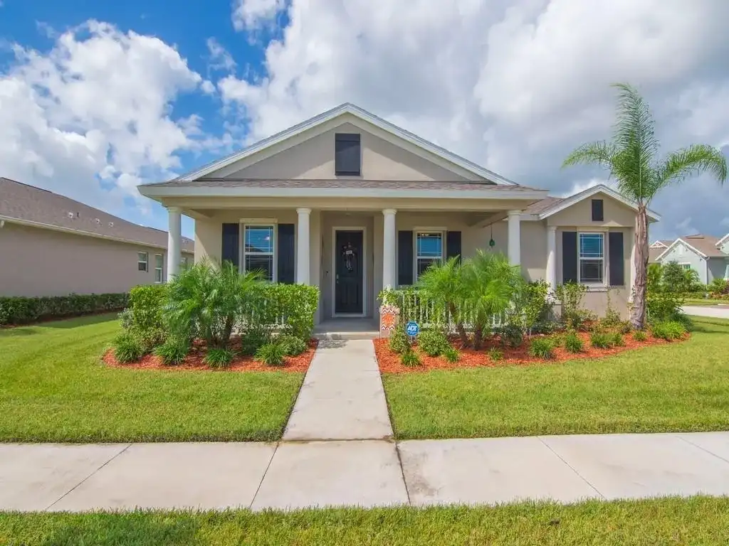 1490 Carriage Court, Vero Beach FL 32966