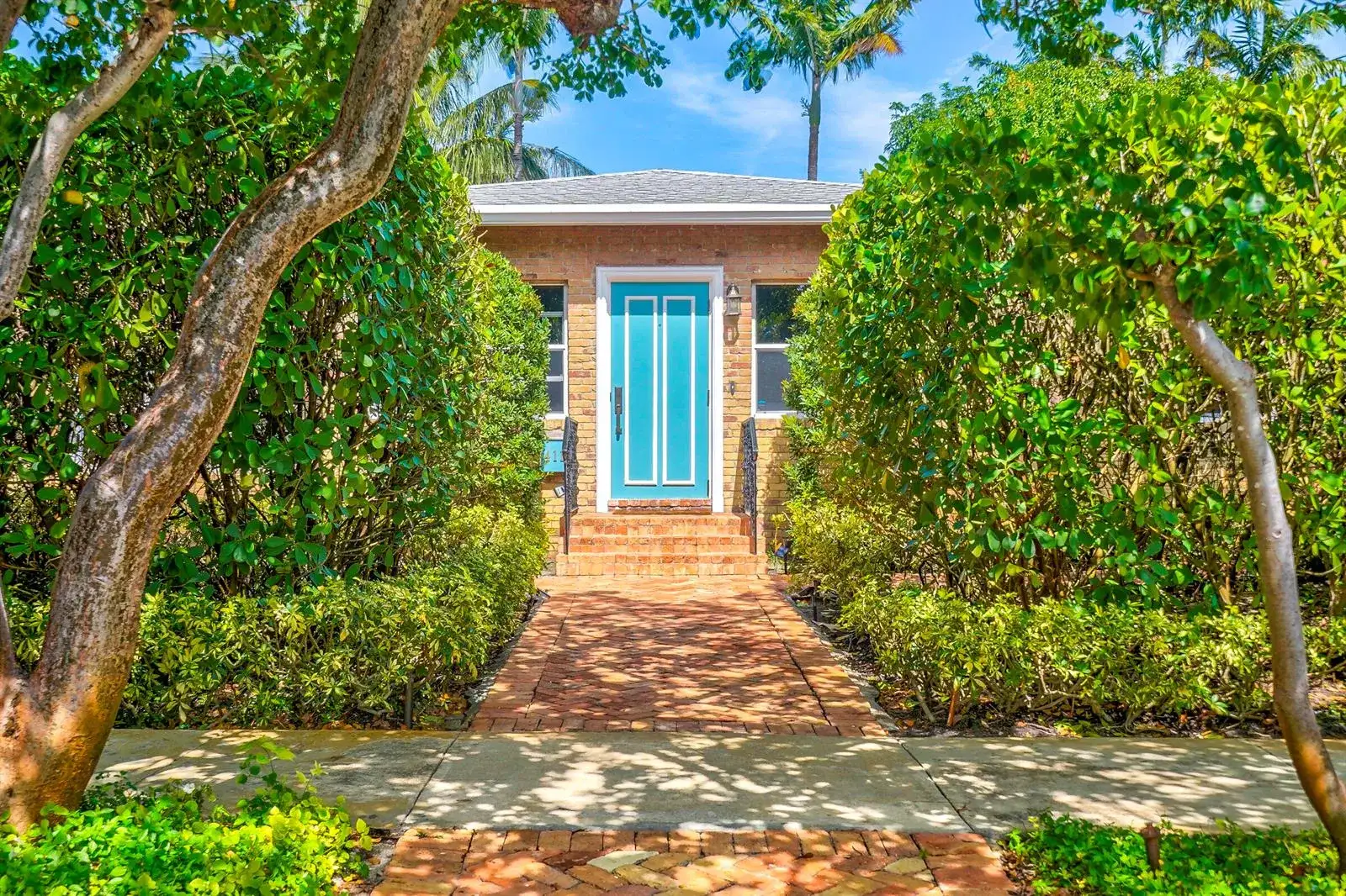 411 26th Street, West Palm Beach FL 33407 photo 2