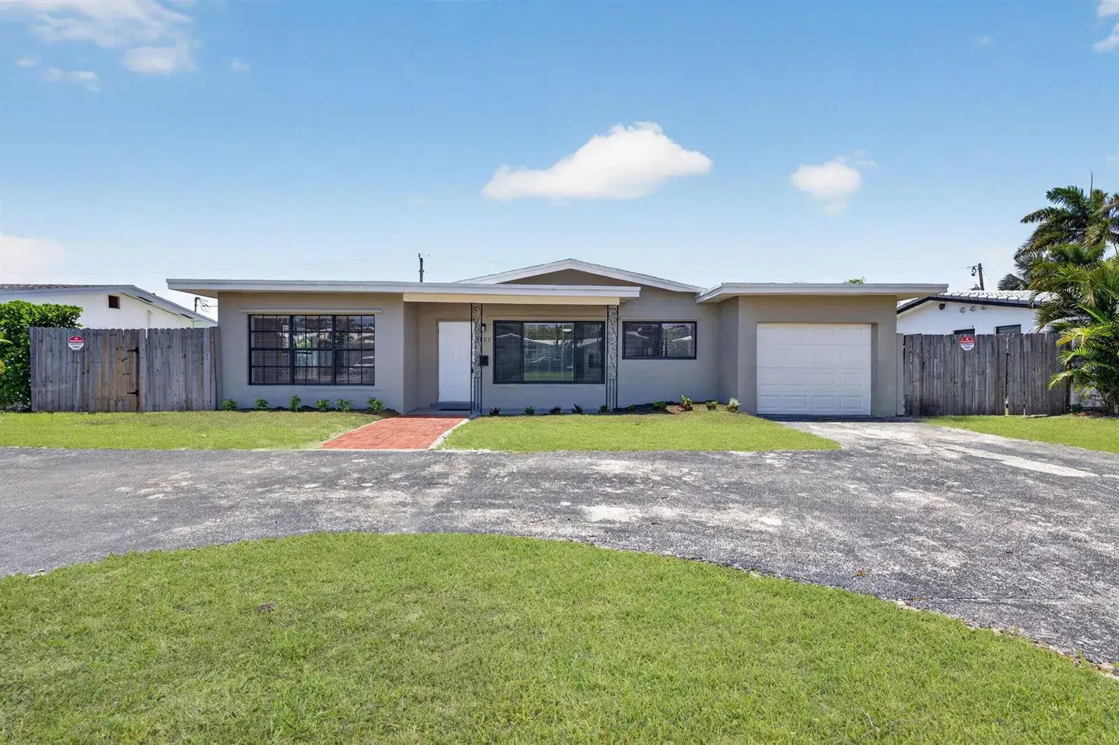 4807 NE 18th Avenue, Oakland Park FL 33334