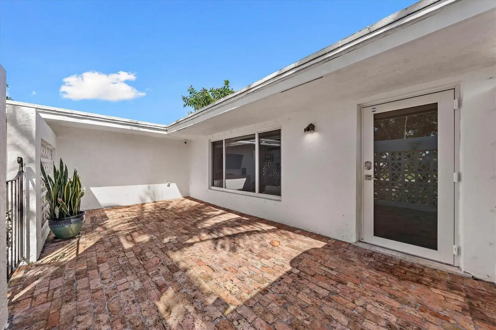 421 SW 18th Street, Pompano Beach FL 33060 photo 5