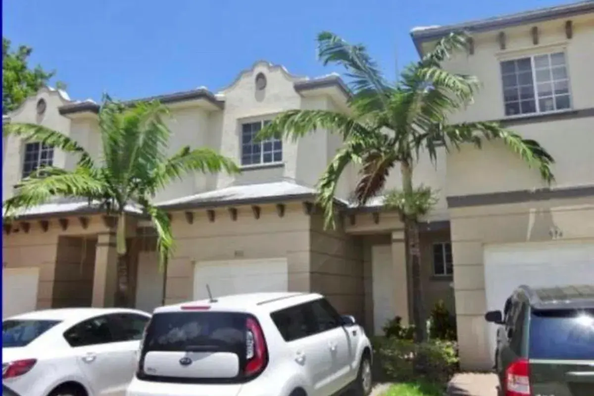 976 Abaco Lane, Riviera Beach FL 33404