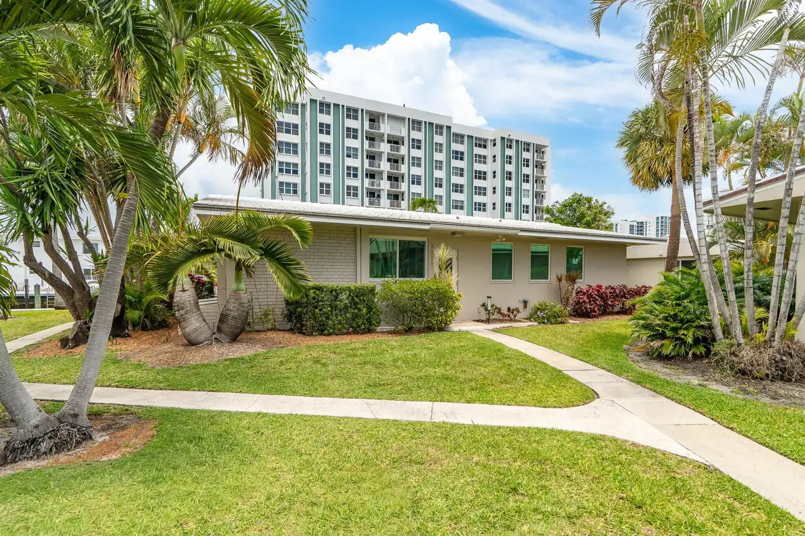 3211 SE 11th Street # 3e, Pompano Beach FL 33062 photo 3
