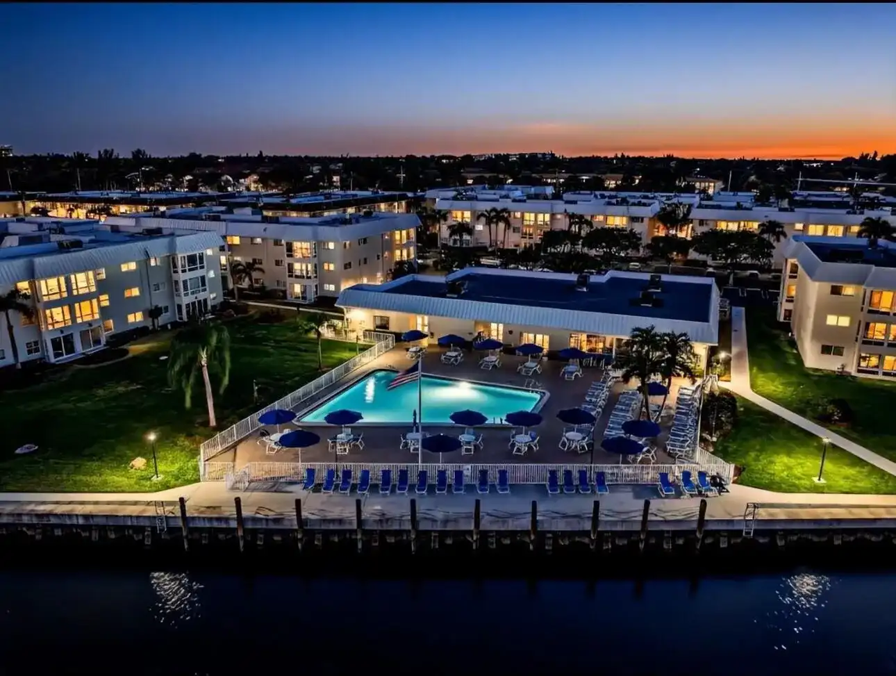 12 Colonial Club Drive # 305, Boynton Beach FL 33435