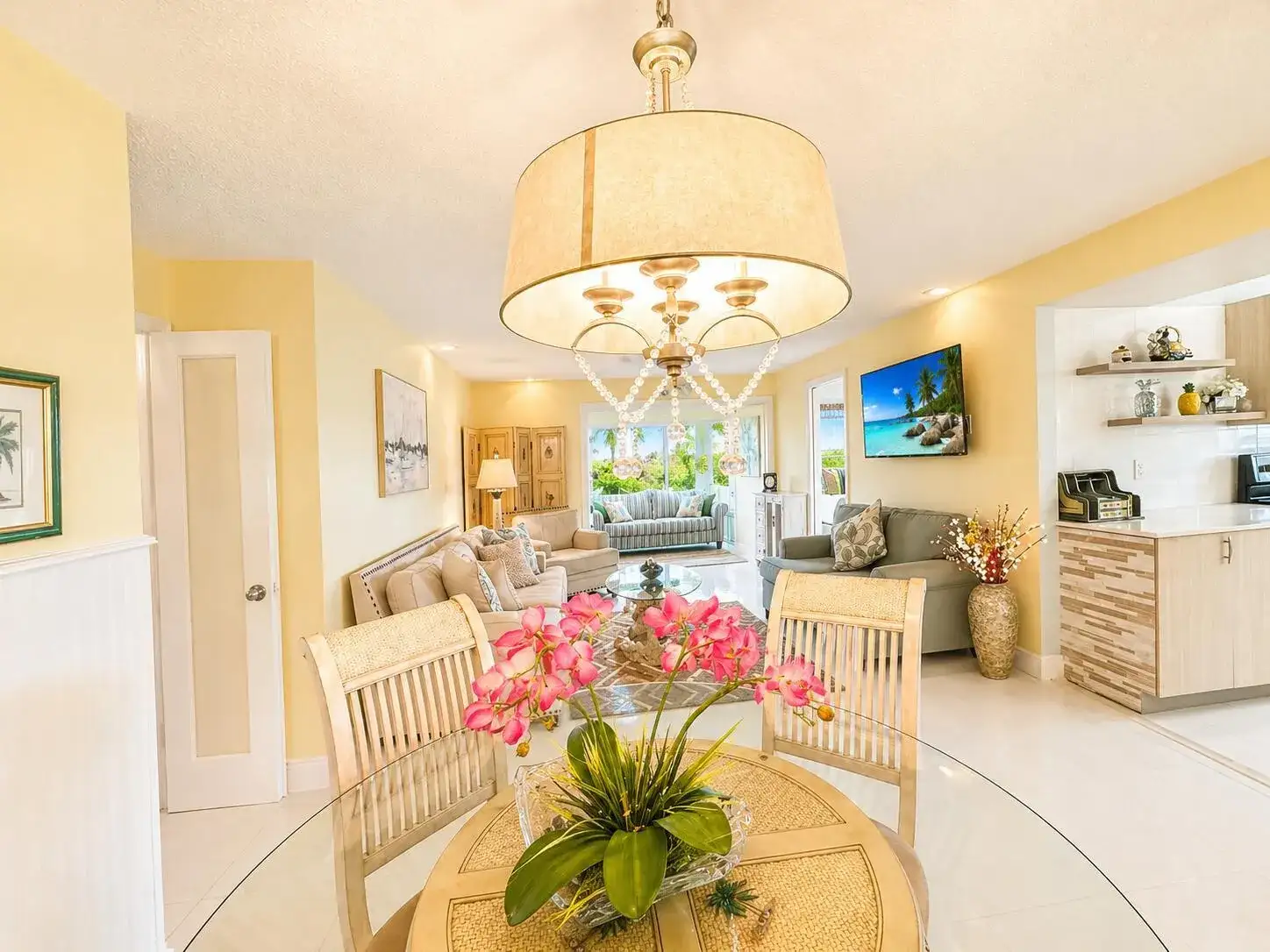 12 Colonial Club Drive # 305, Boynton Beach FL 33435 photo 2