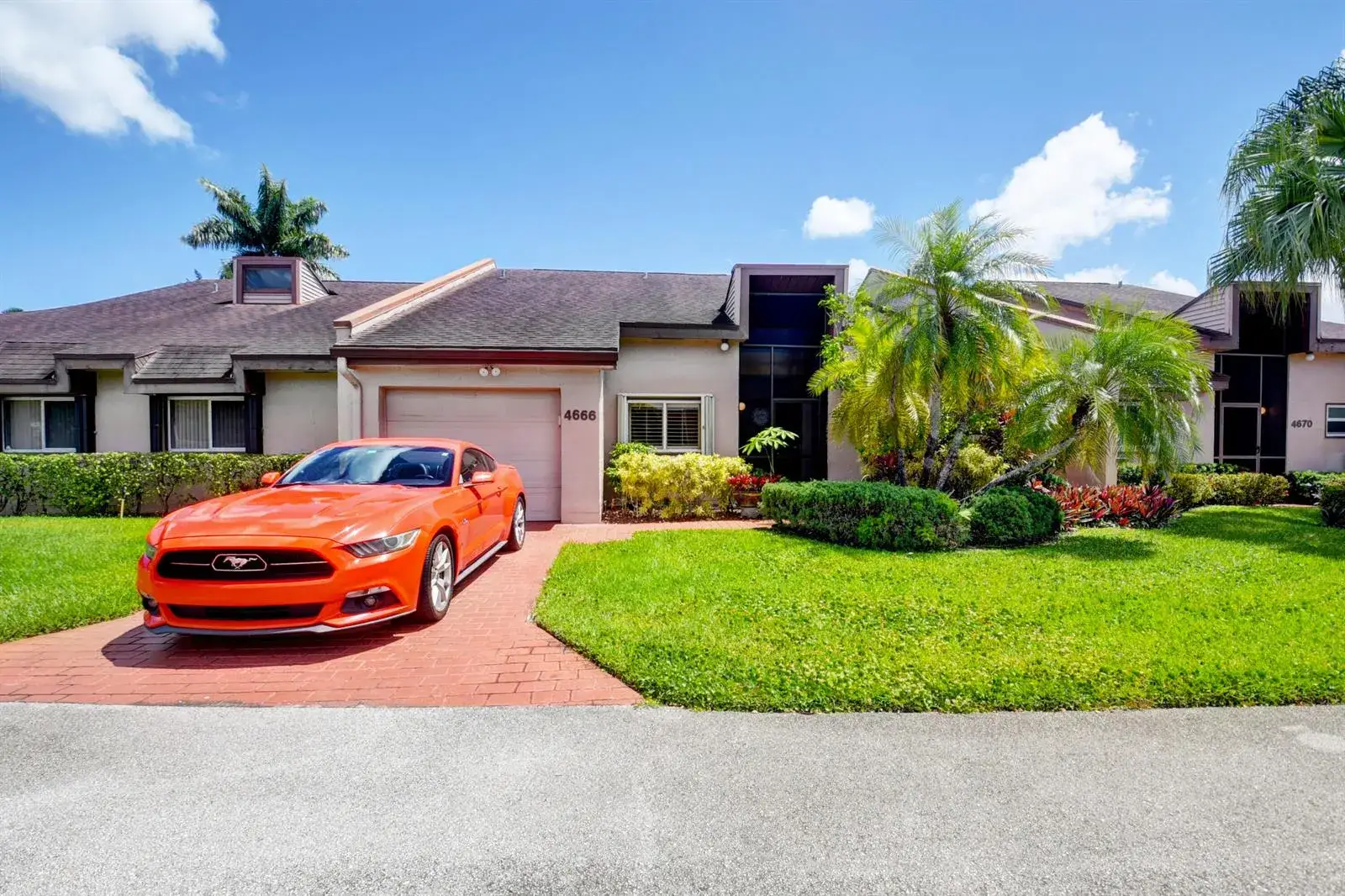 4666 S Fountains Drive S # 124, Lake Worth FL 33467