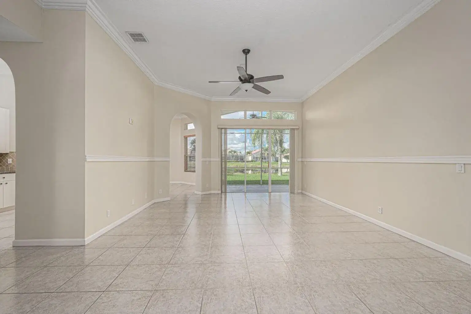 137 NW Magnolia Lakes Boulevard, Port St. Lucie FL 34986 photo 2