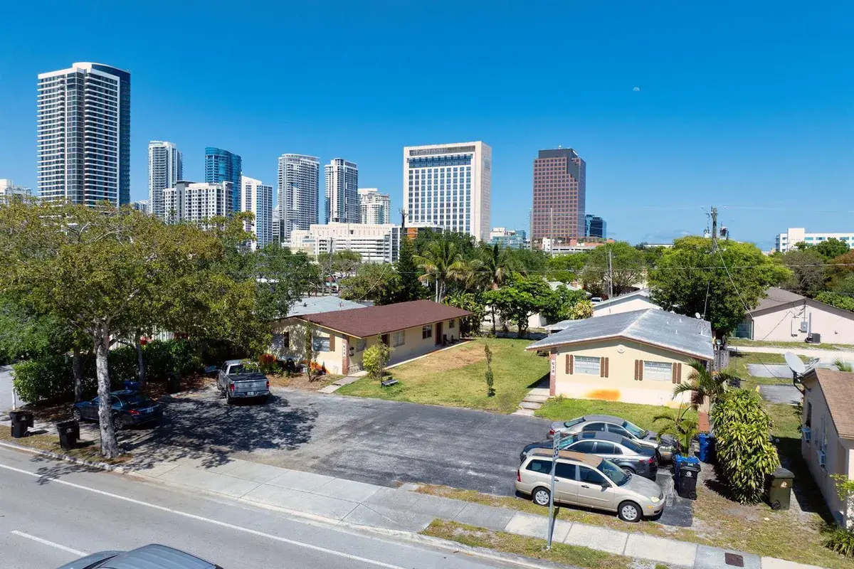 634 SW 4th Avenue # 2, Fort Lauderdale FL 33315