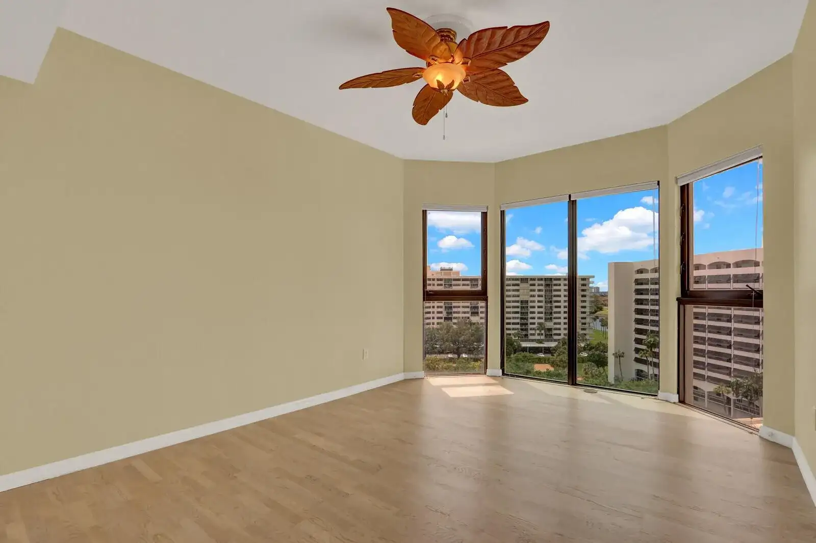 370 Golfview Road # 901, North Palm Beach FL 33408 photo 4