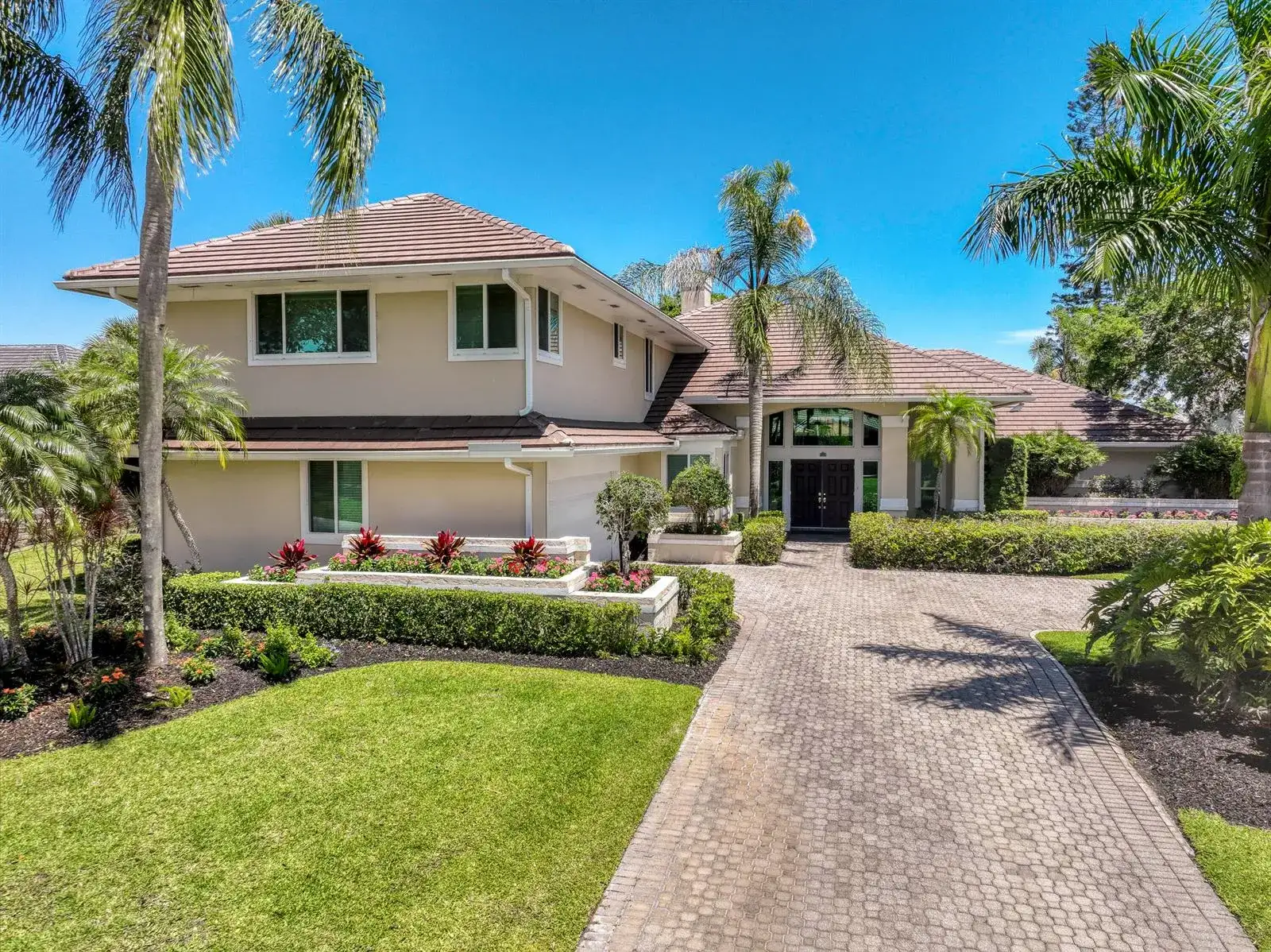 185 Thornton Drive, Palm Beach Gardens FL 33418 photo 2