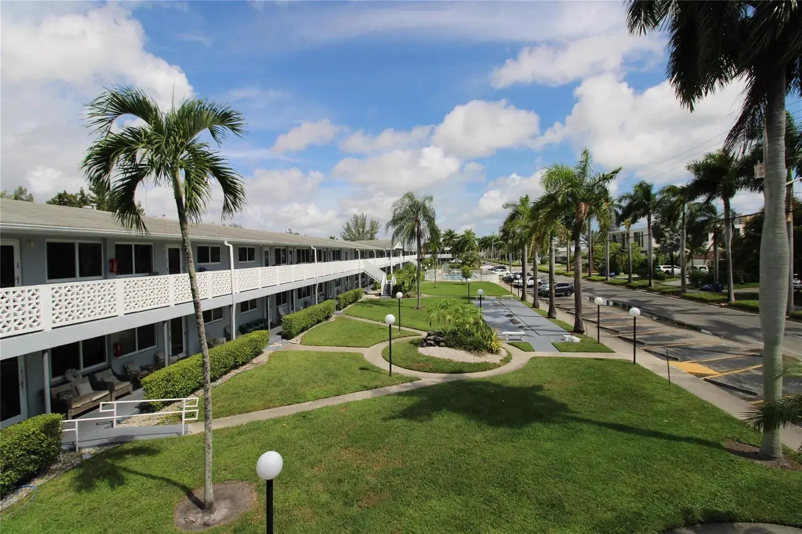 600 Layne Boulevard # 119, Hallandale Beach FL 33009