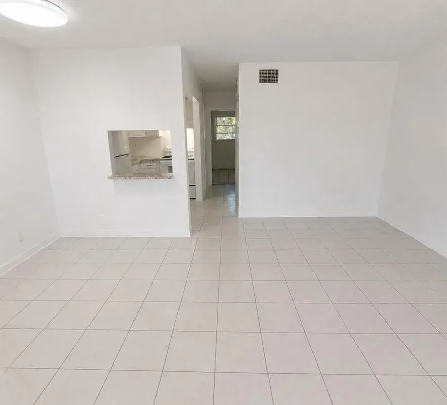 1150 NE 17th Court # 15, Fort Lauderdale FL 33305