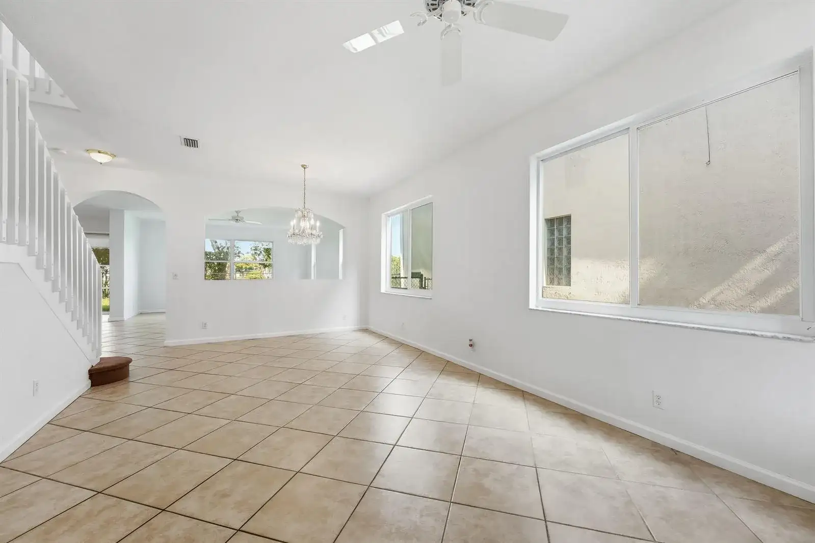 1275 Rosegate Boulevard, Riviera Beach FL 33404 photo 4