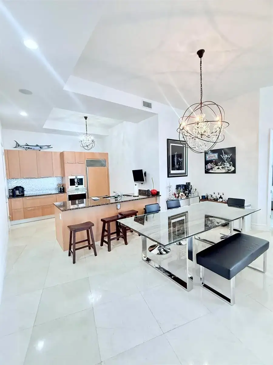 15811 Collins Avenue, Sunny Isles Beach FL 33160 photo 2
