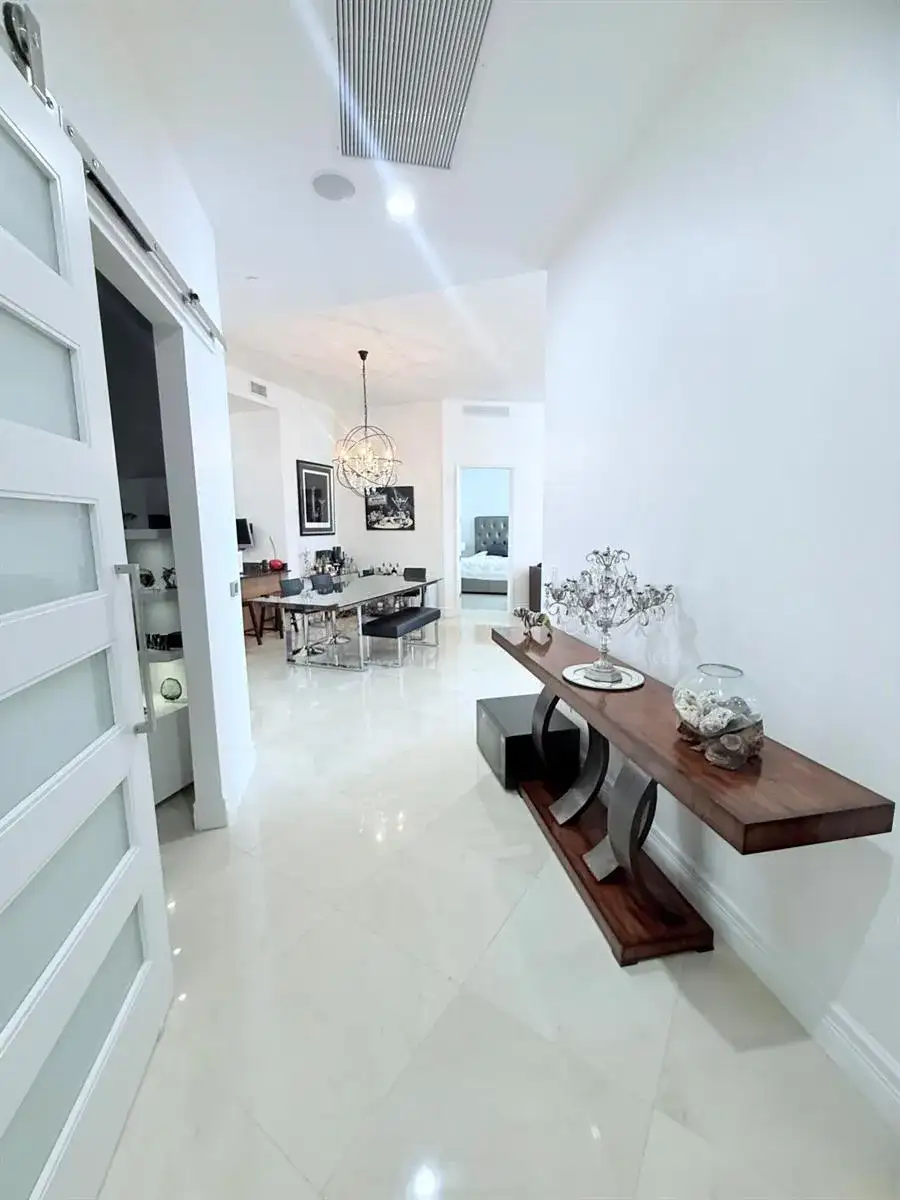 15811 Collins Avenue, Sunny Isles Beach FL 33160 photo 3
