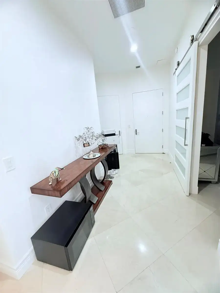 15811 Collins Avenue, Sunny Isles Beach FL 33160 photo 4