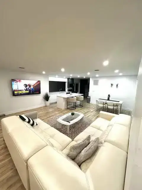 739 SE 12th Avenue, Deerfield Beach FL 33441