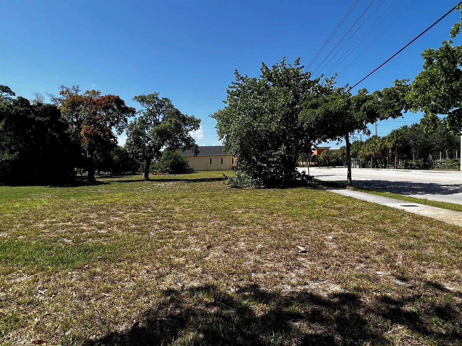 435 NW 7th Avenue, Fort Lauderdale FL 33311