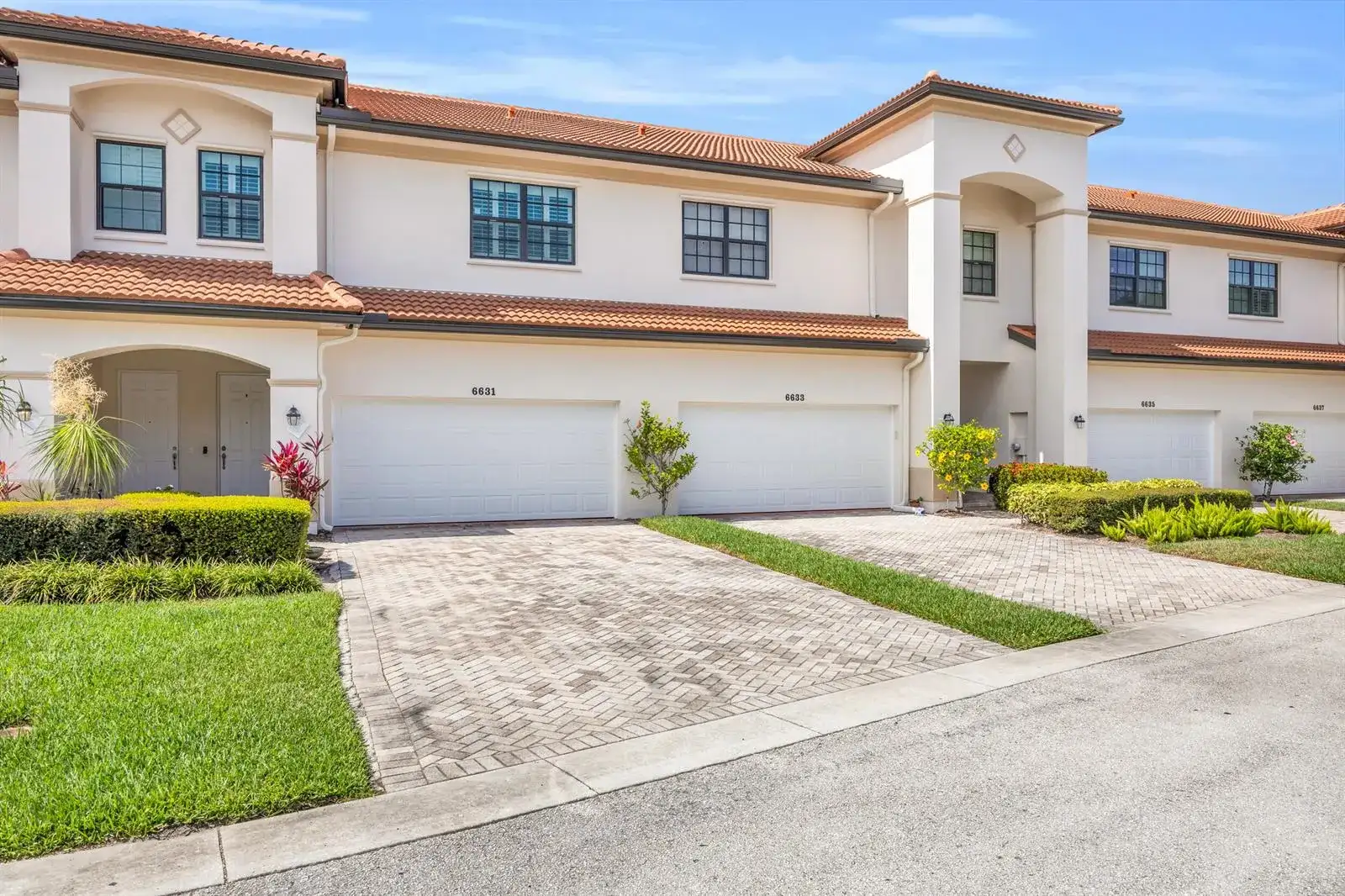 6631 SE Woodmill Pond Lane, Stuart FL 34997 photo 2