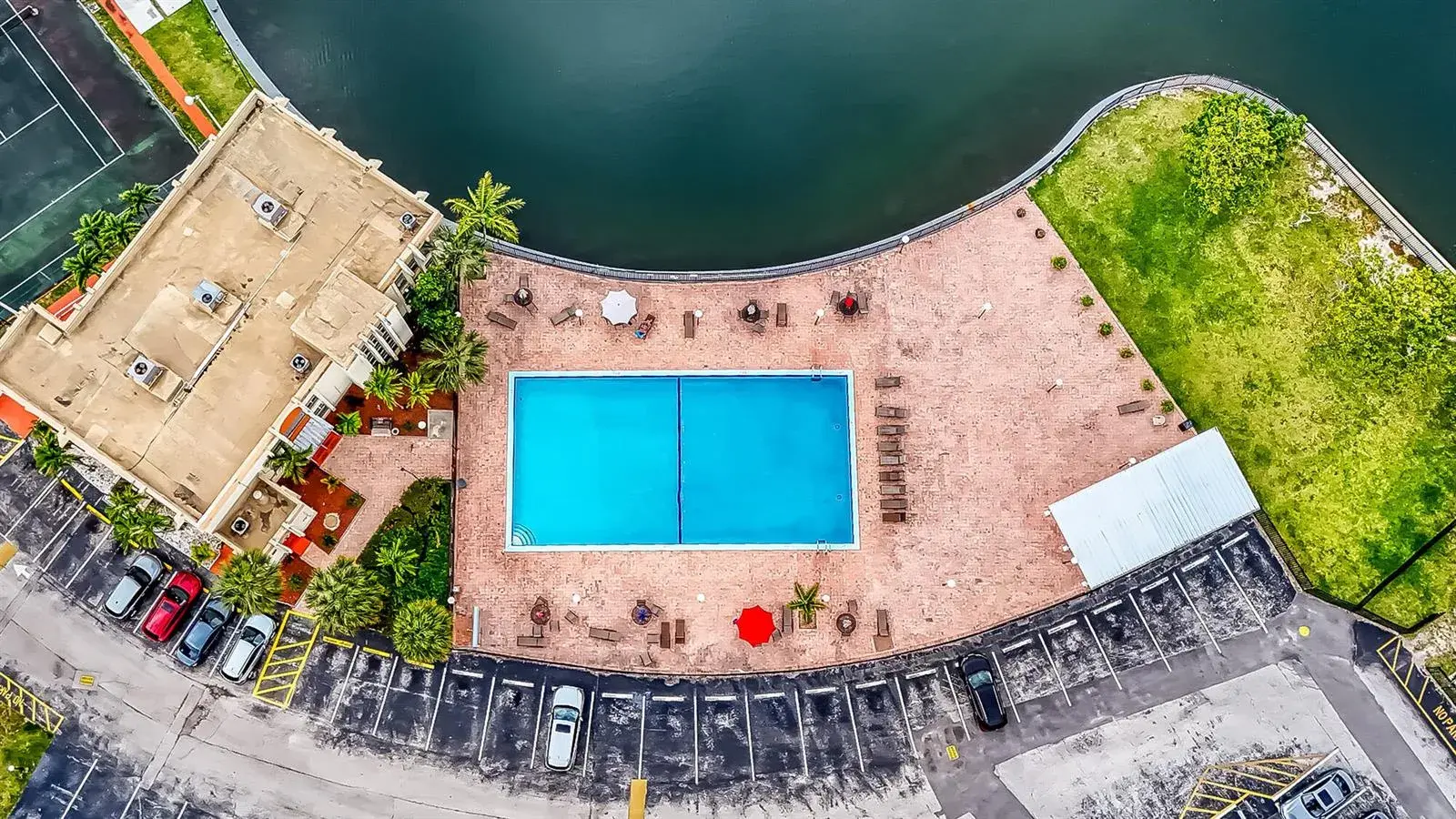 2000 Atlantic Shores Boulevard Apt 410, Hallandale Beach FL 33009