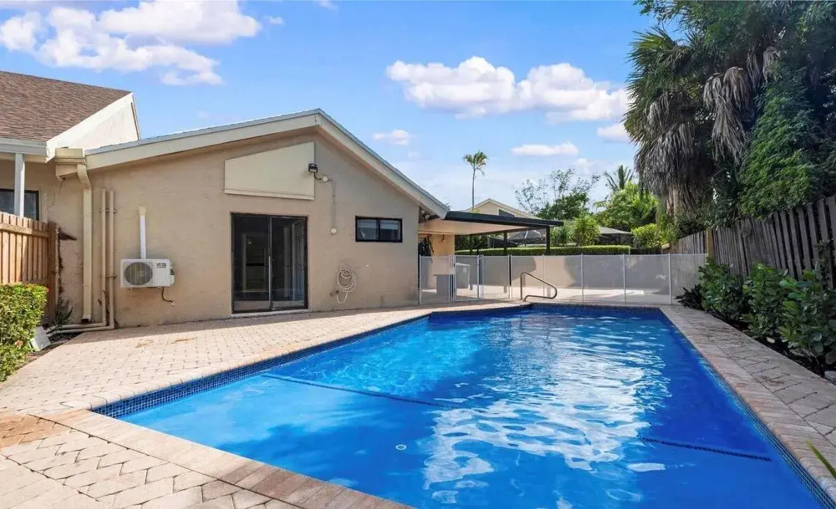 7659 Sierra Terrace W, Boca Raton FL 33433