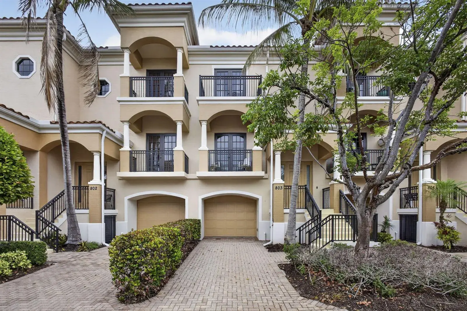 803 Del Sol Circle, Tequesta FL 33469