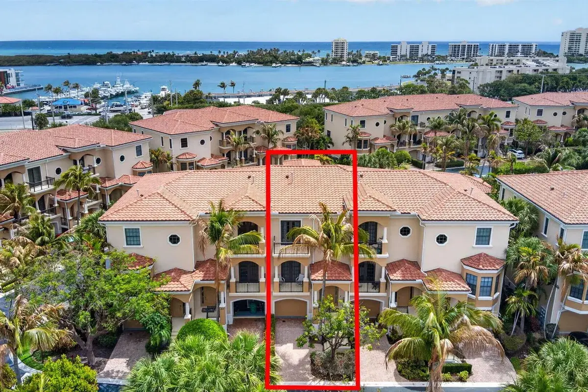 803 Del Sol Circle, Tequesta FL 33469
