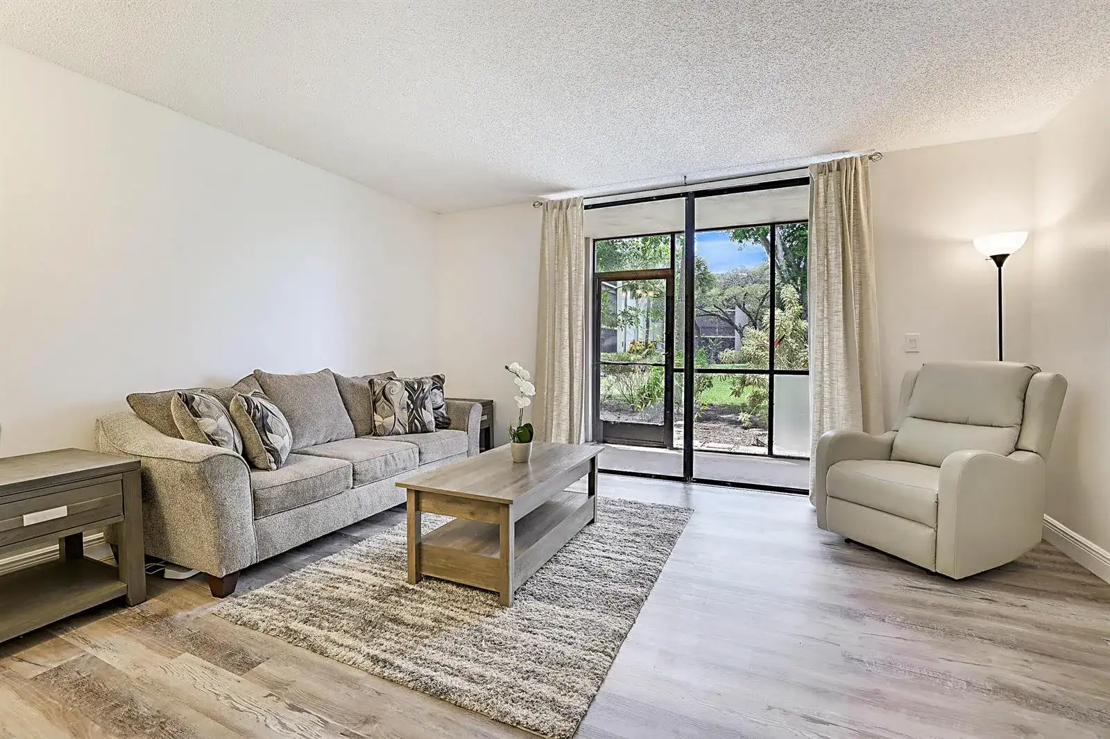 5160 Las Verdes Circle # 117, Delray Beach FL 33484 photo 4