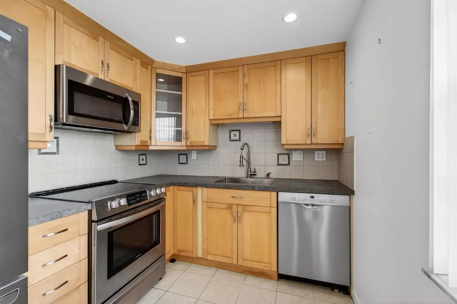 167 Normandy # D, Delray Beach FL 33484 photo 4