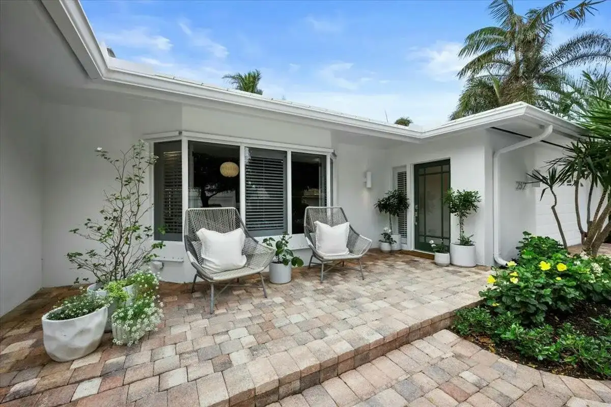 232 Cove Place, Jupiter FL 33469 photo 4