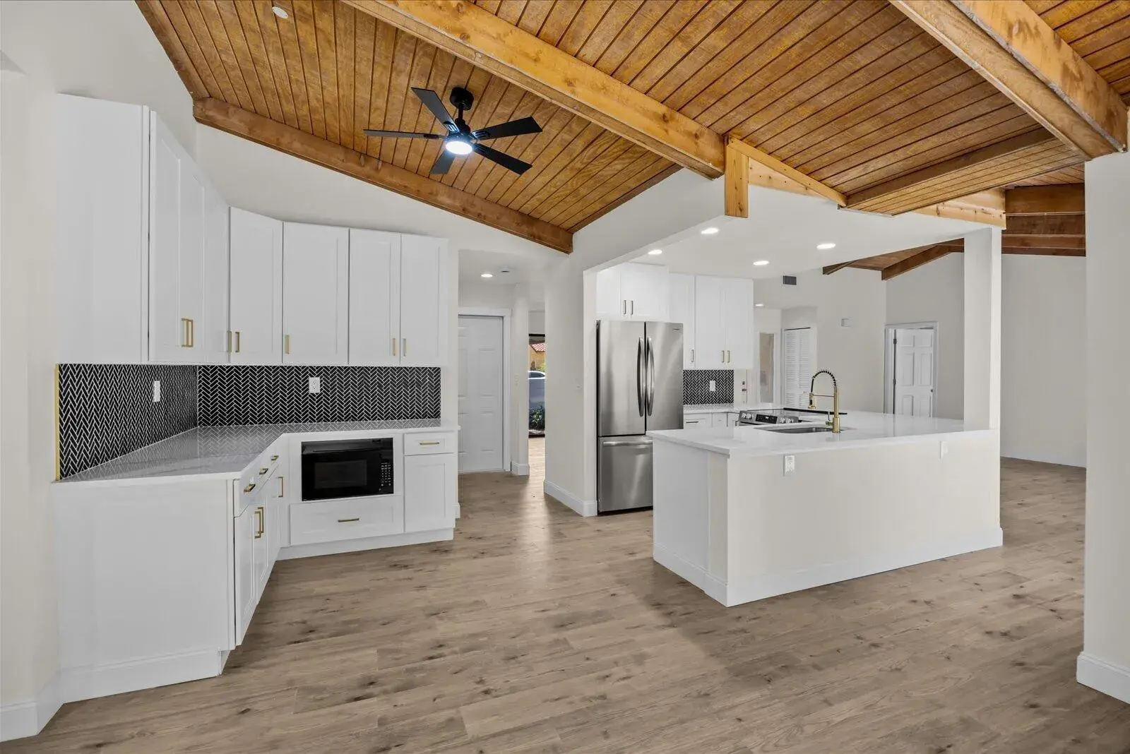 21143 N Escondido Way Way N, Boca Raton FL 33433
