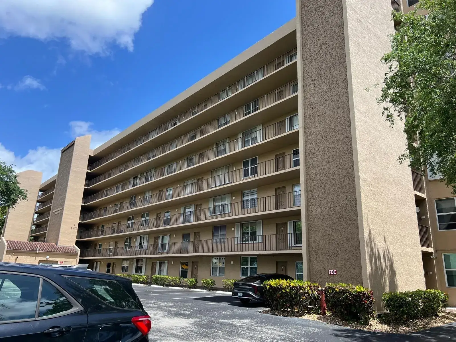 4570 NW 18th Avenue # 606, Deerfield Beach FL 33064
