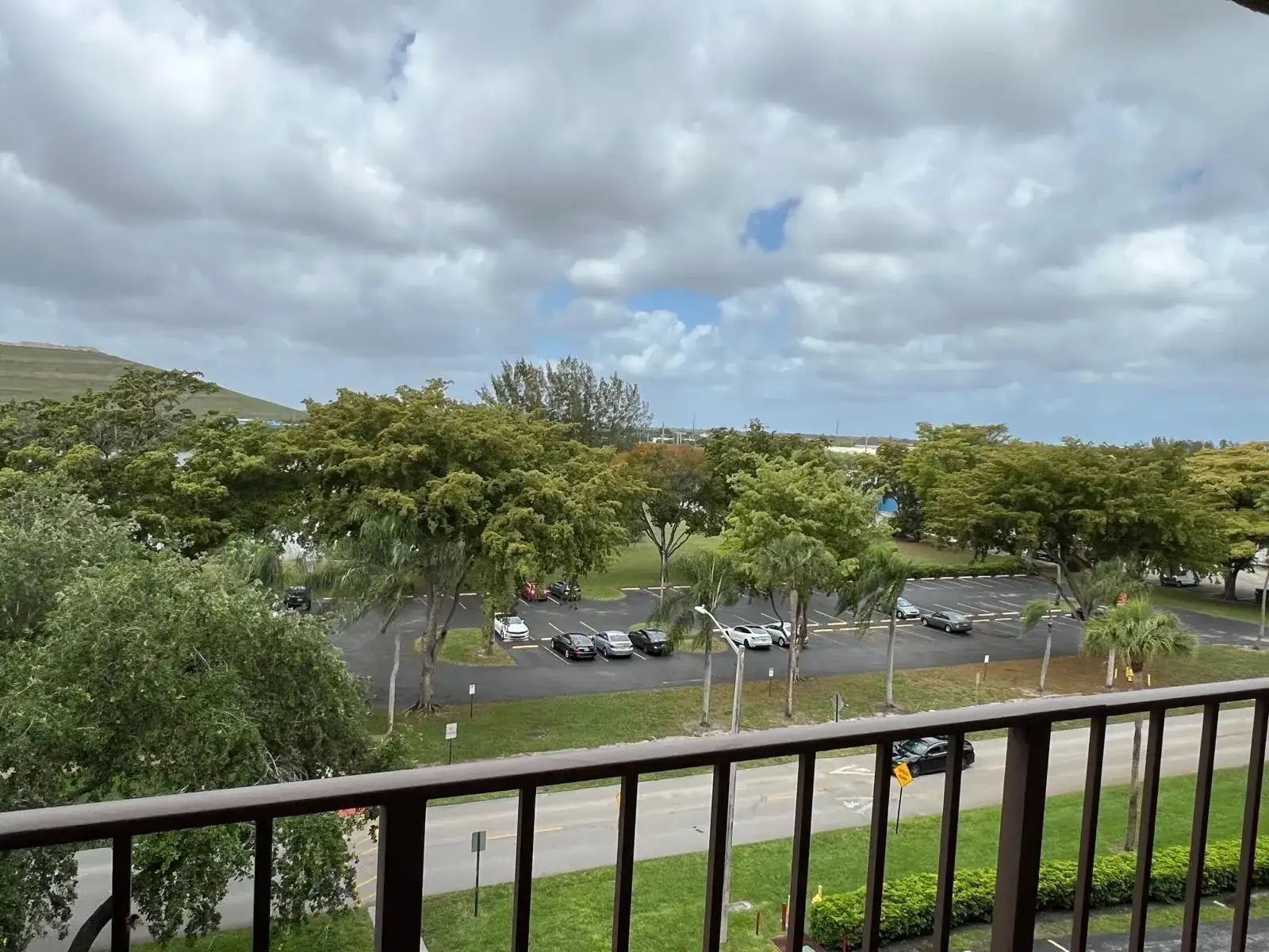 4570 NW 18th Avenue # 606, Deerfield Beach FL 33064 photo 3