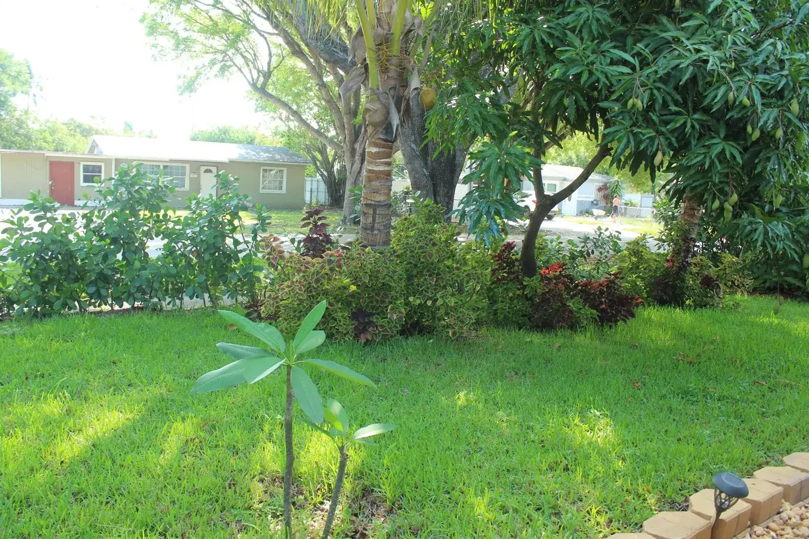 431 S Chillingworth Drive, West Palm Beach FL 33409 photo 3