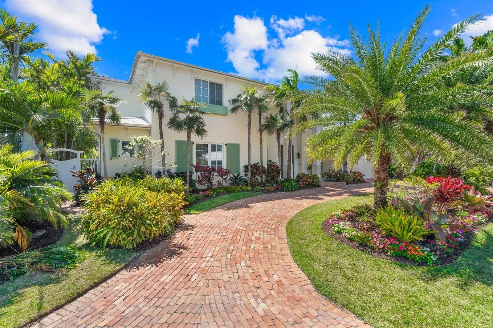 2870 NE 24th Place, Fort Lauderdale FL 33305