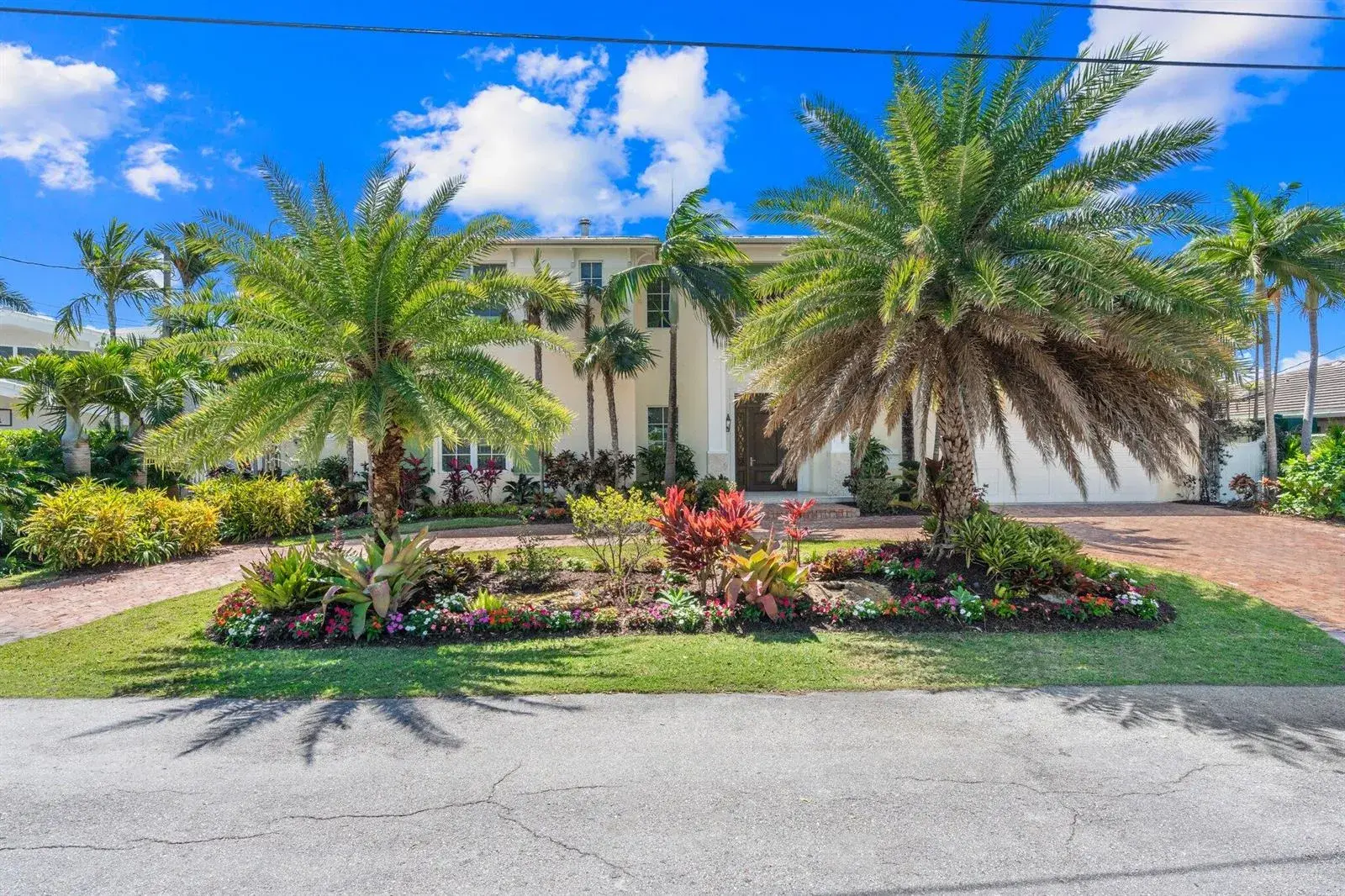 2870 NE 24th Place, Fort Lauderdale FL 33305