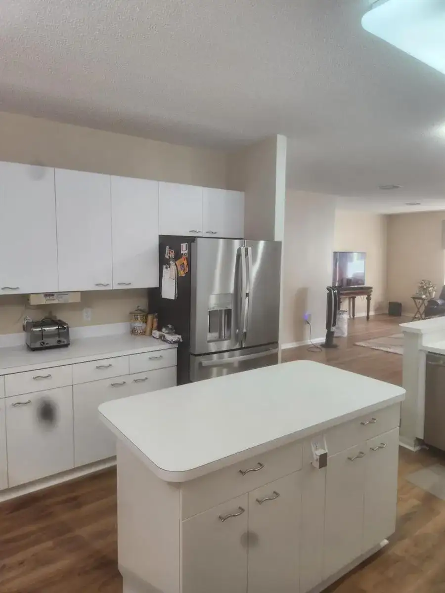 15729 NW Tenth Street NW, Pembroke Pines FL 33028 photo 4